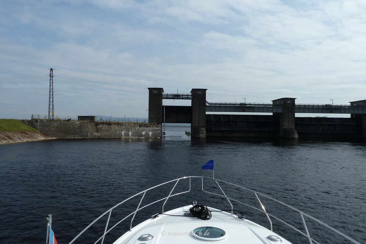 Open Parteen Weir