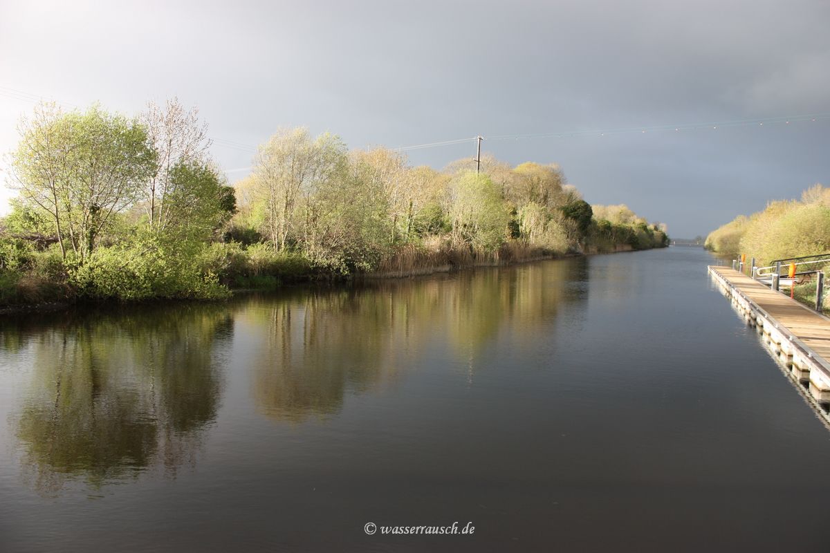 Meelick floating jetty