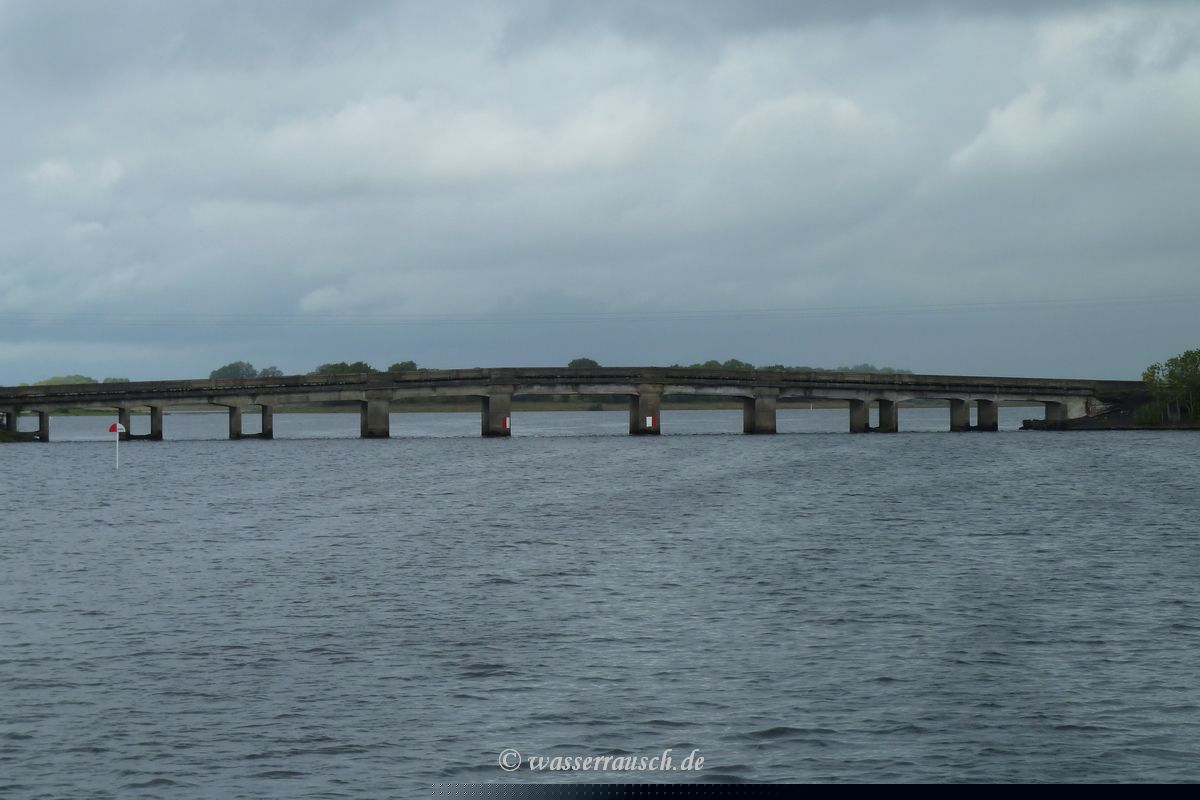 Lady Craigavon Bridge