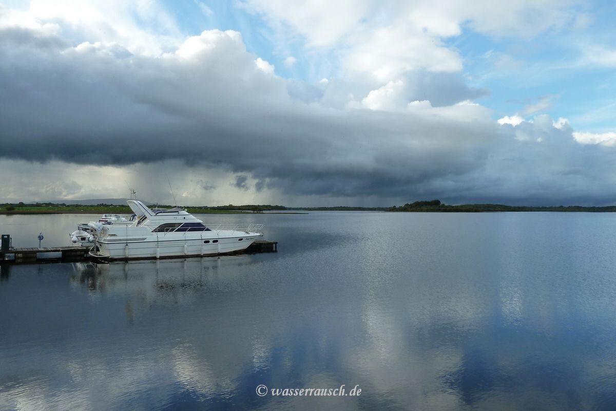 Moving rain cloud