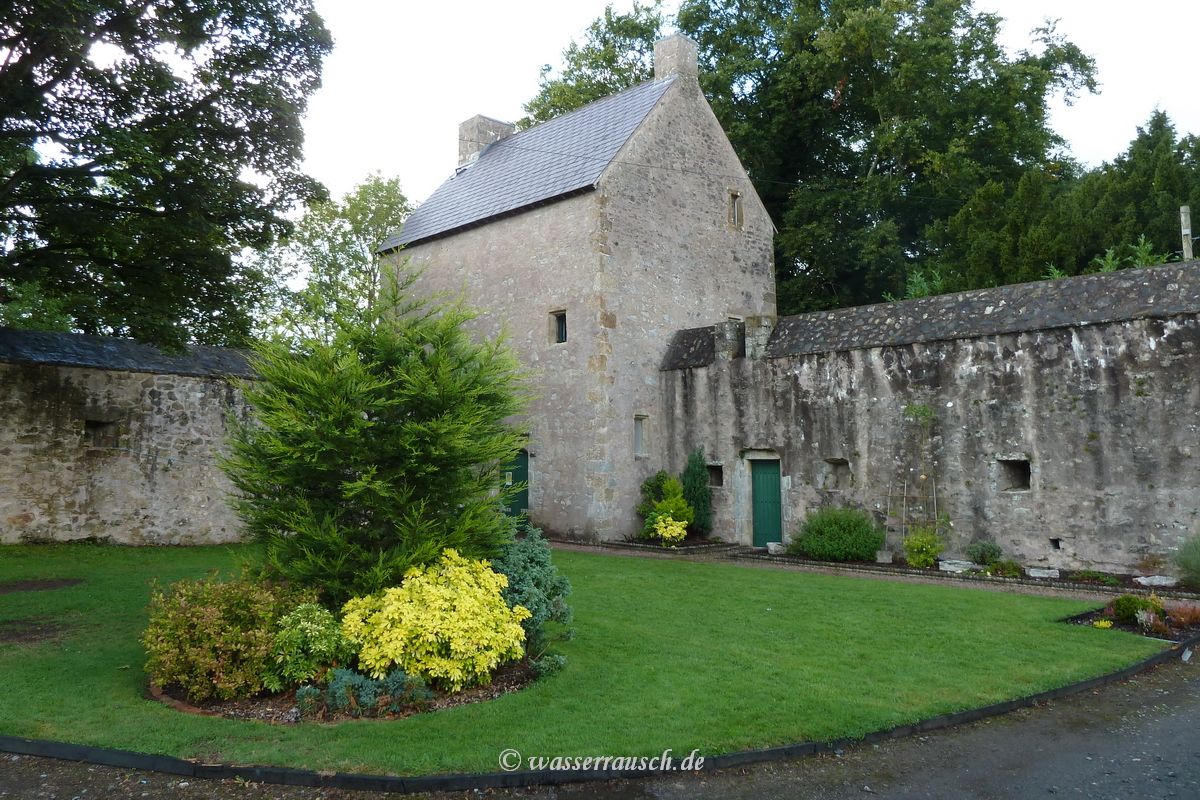 Castle Benburb