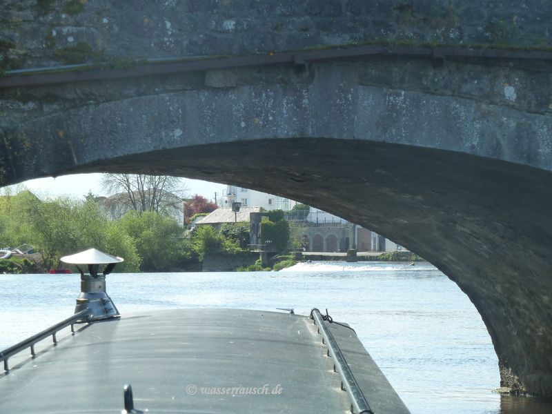 Carlow Bridge with weir below