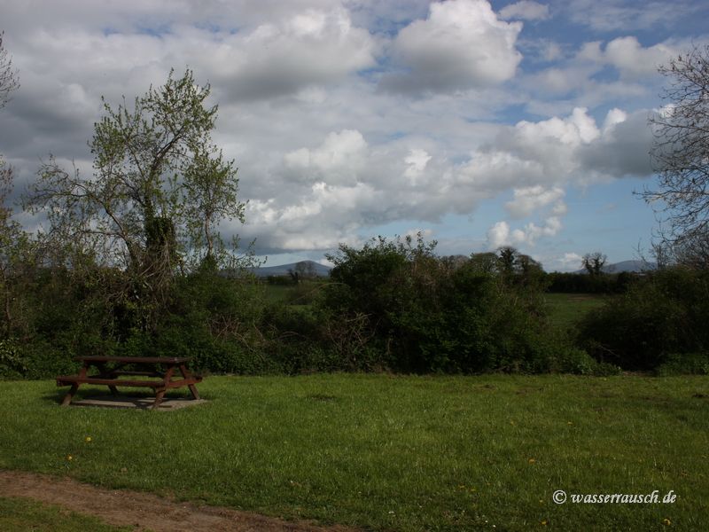View the east at Slyguff Lock