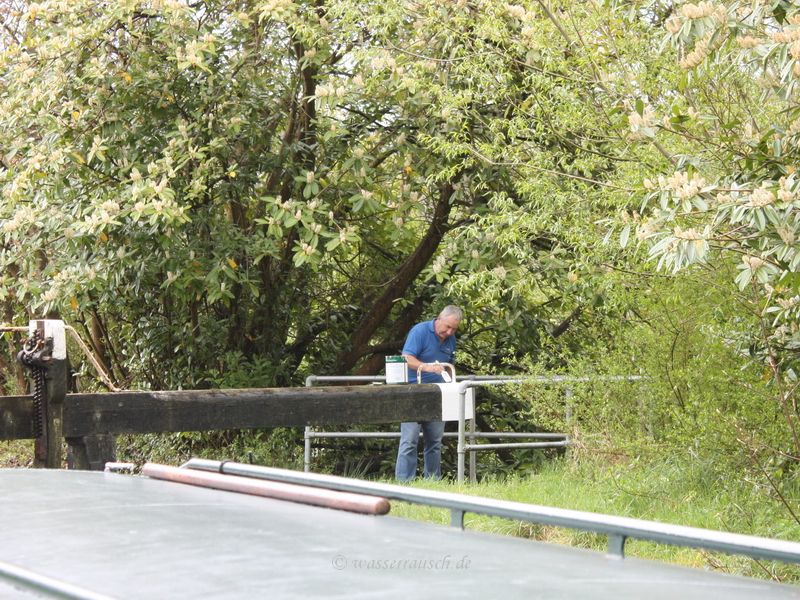 Painting job at the lockgate