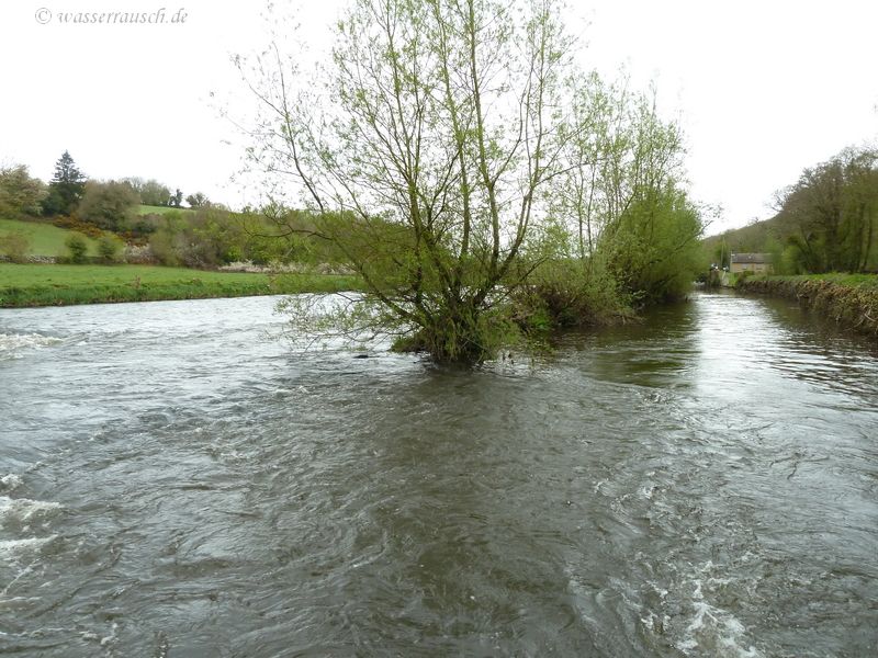 Current below Borris Lock