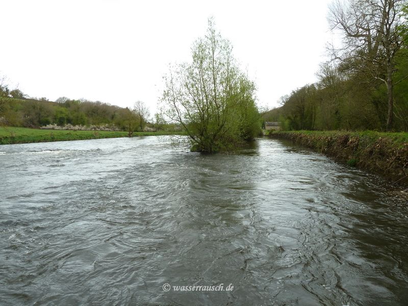 Current below Borris Lock