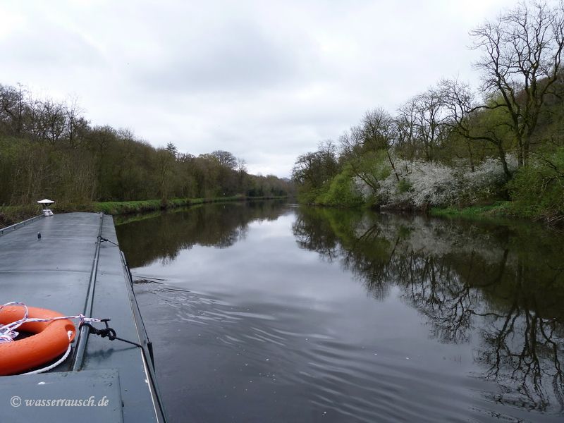 Barrow below Borris Lock