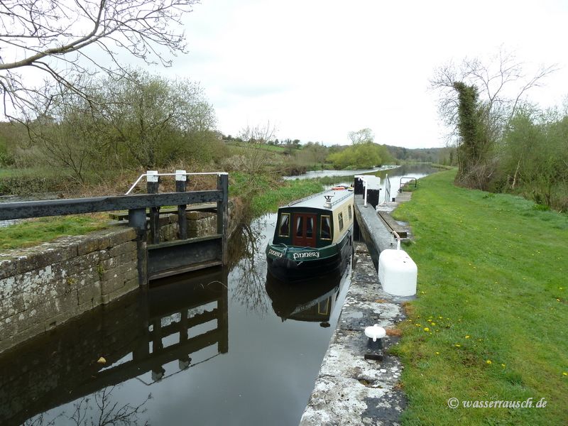 Finnery coming into Ballingrane Lock
