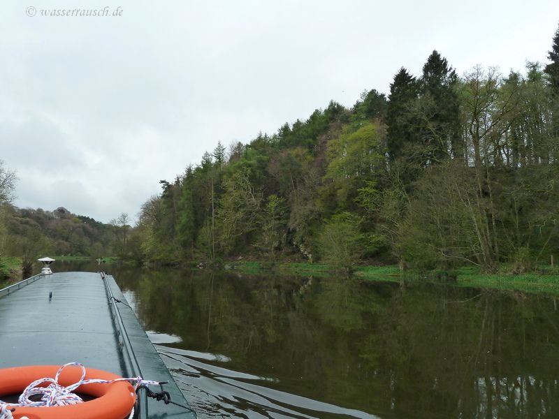Barrow below Ballykennan Lock