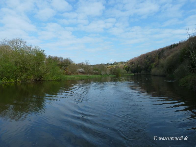 Barrow below Lower Tinnahinch Lock