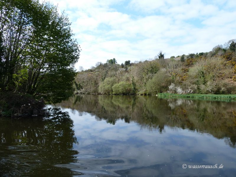 Barrow below Lower Tinnahinch Lock