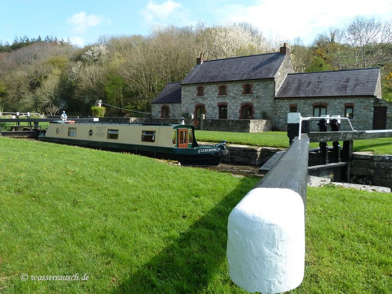 Long beams at Carriglead Lock