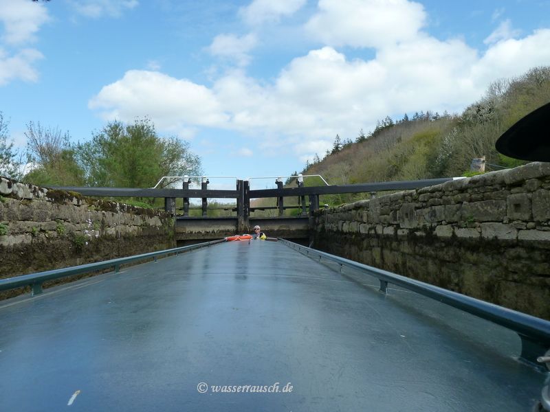 Going down in Carriglead Lock