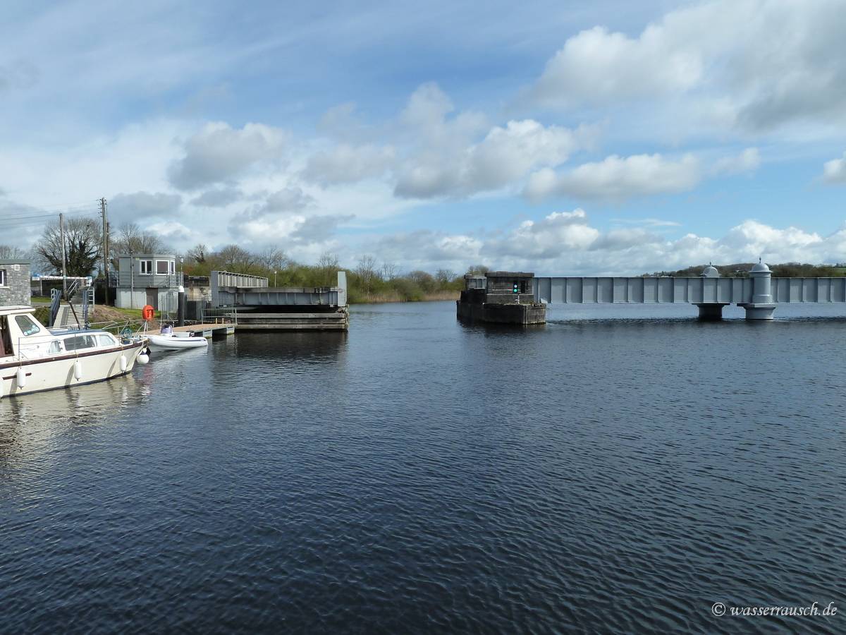 Portumna swing bridge