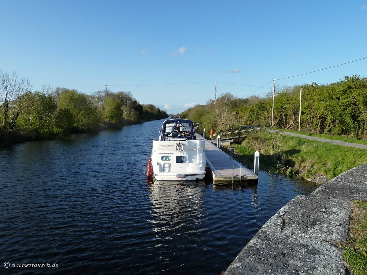 Above Victoria Lock
