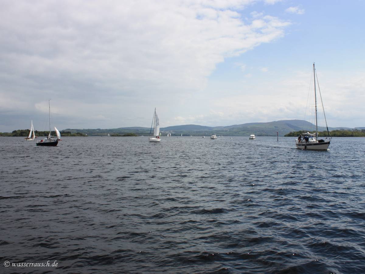 Traffic on Lough Derg