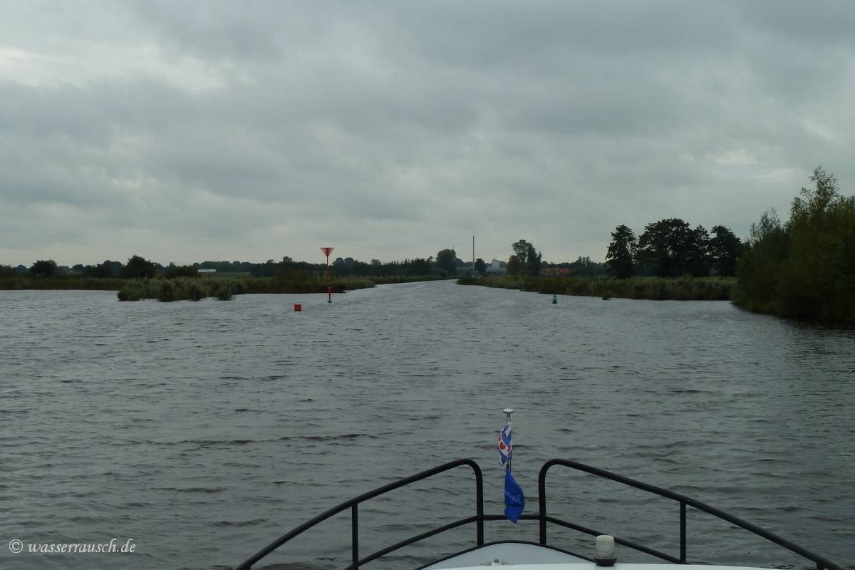 Approaching Peinder Kanaal