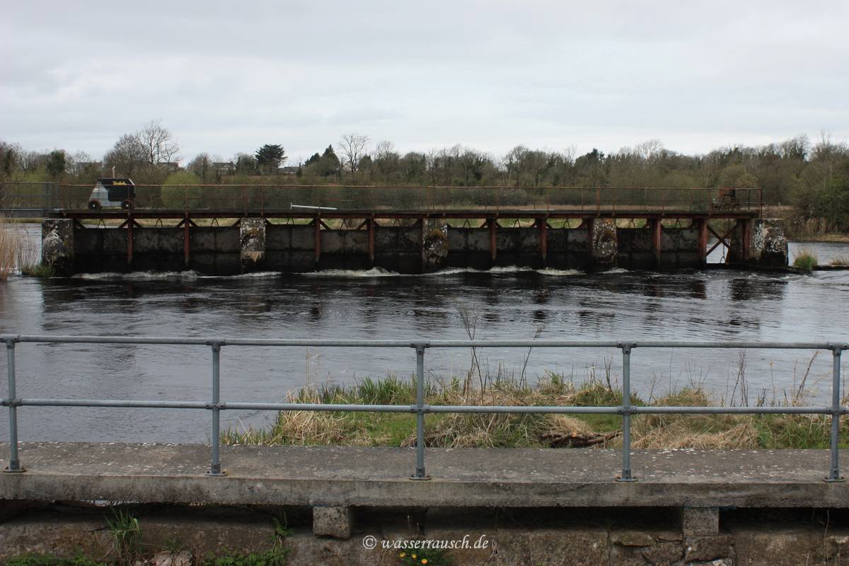 Roosky weir