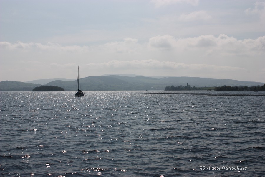 hills with Slieve Bernagh in the back