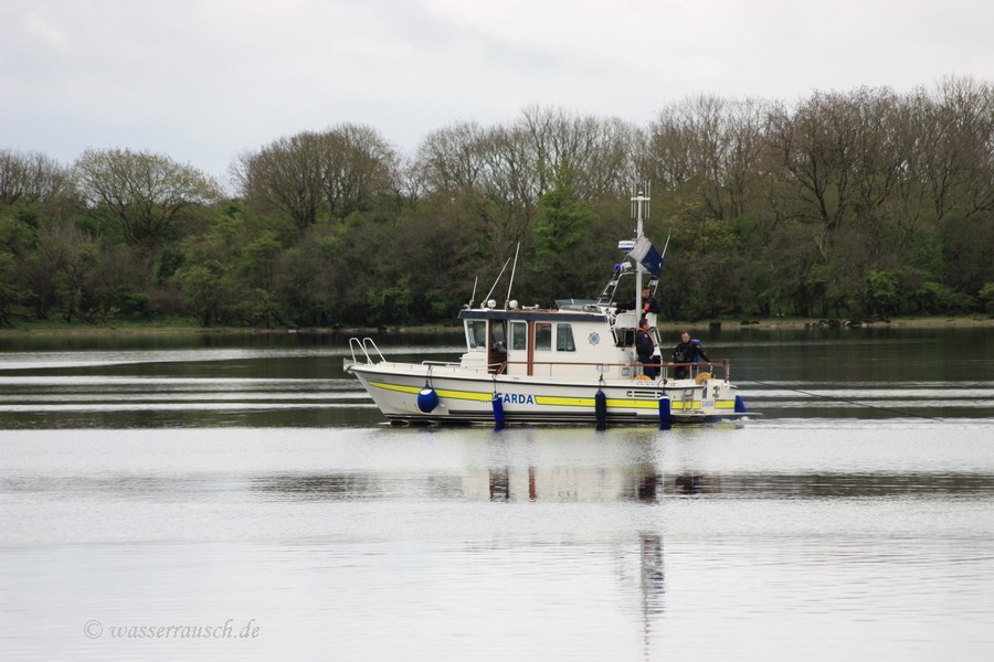 Garda boat