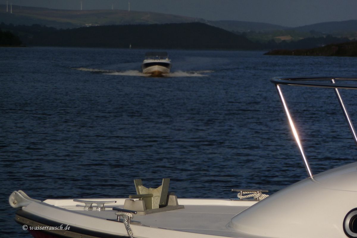 arriving boat